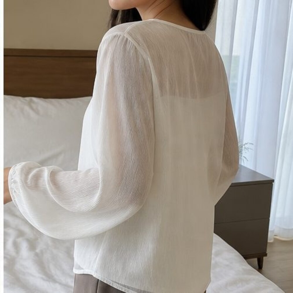 Ivory V Neck Top - Picture 3 of 6